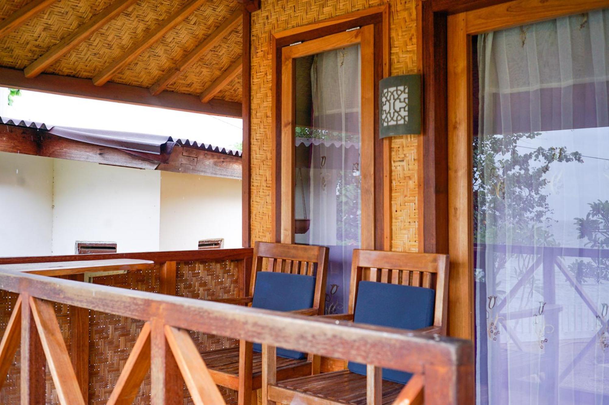 Yut's Inn Flower Paradise Gili Gede Bagian luar foto