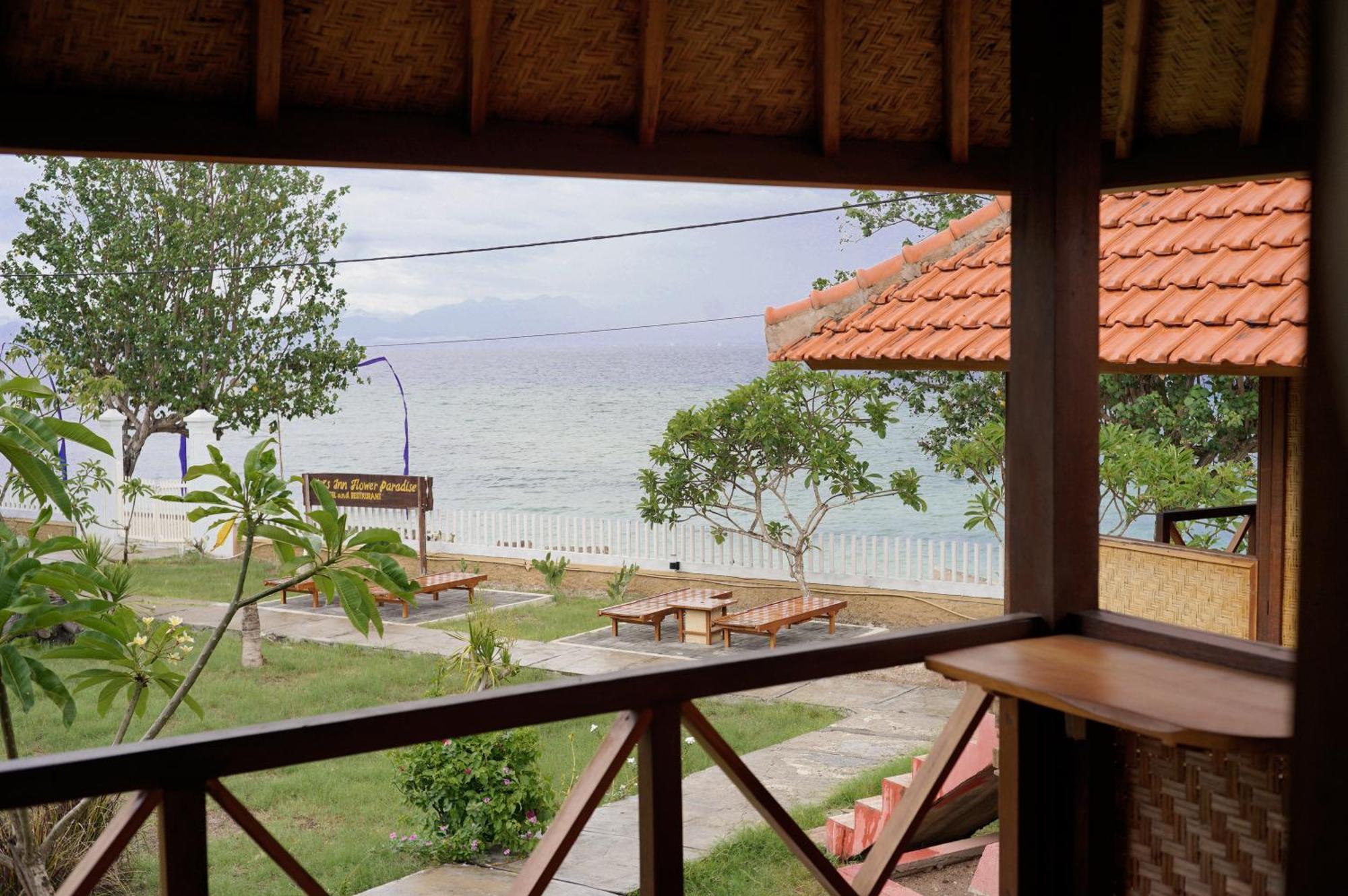 Yut's Inn Flower Paradise Gili Gede Bagian luar foto